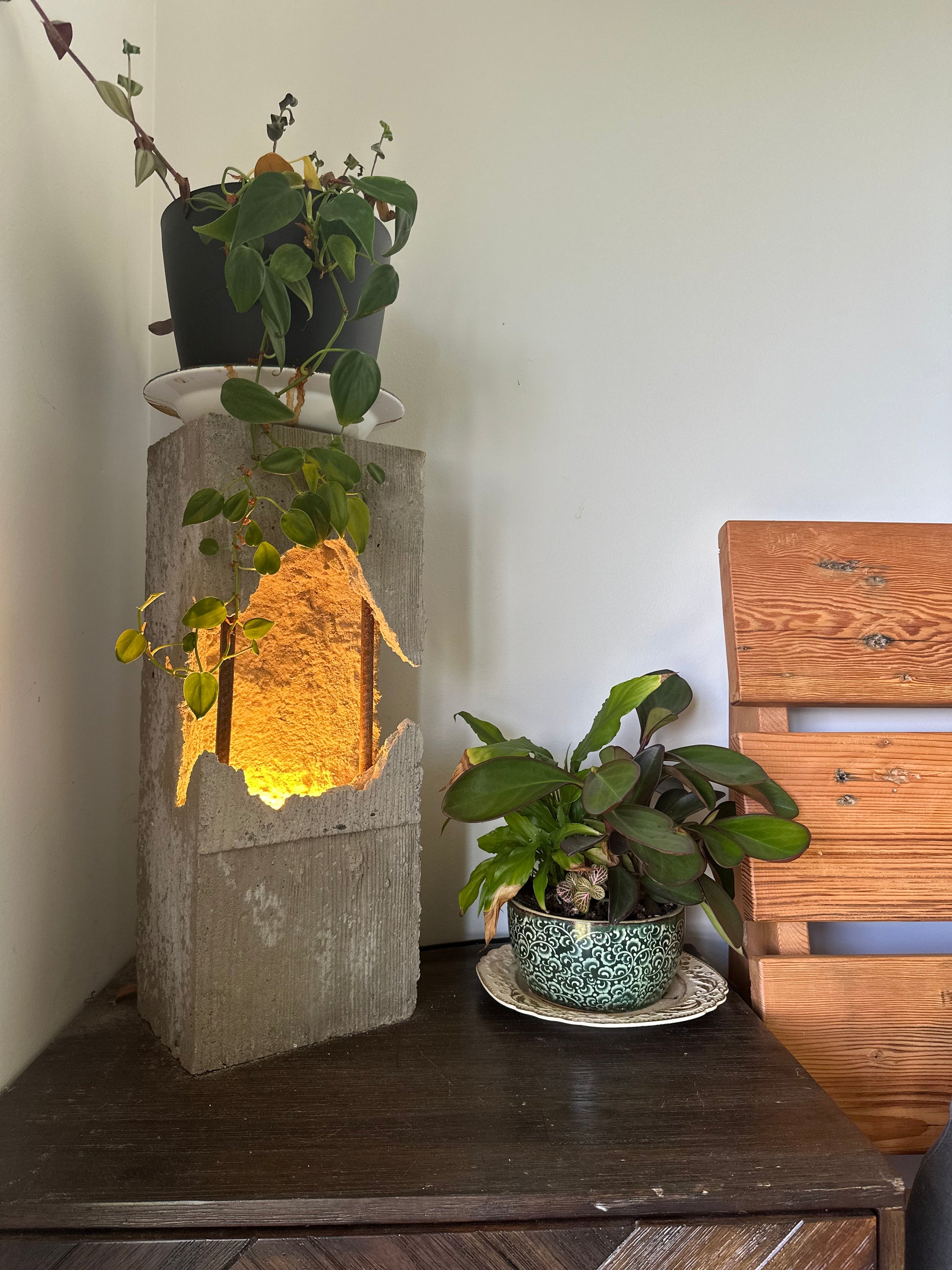 Concrete industrial lamp